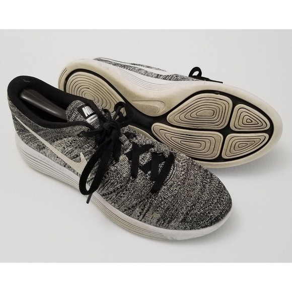 Nike - LunarEpic Low Flyknit Oreo Black Running Shoes - Women's 8 - 843765-001 - Picture 3 of 12